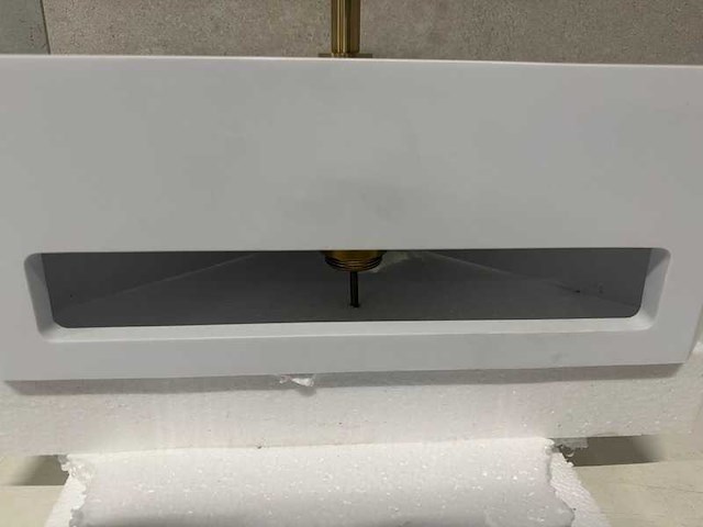 Wb - hoekfontein solid surface 35x49x16 cm + kraan - afbeelding 5 van  10