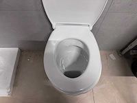 Wb - staande toilet - toilet - afbeelding 2 van  3