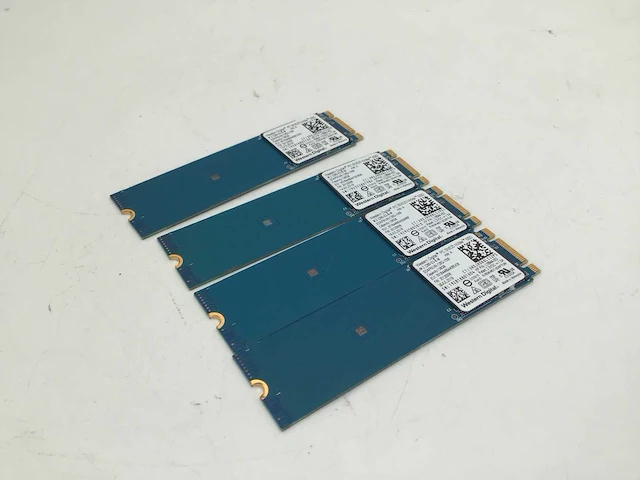 Wd 128gb nvme m.2 ssd interne hardeschijf (4x) - afbeelding 1 van  5
