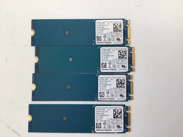 Wd 128gb nvme m.2 ssd interne hardeschijf (4x) - afbeelding 3 van  5