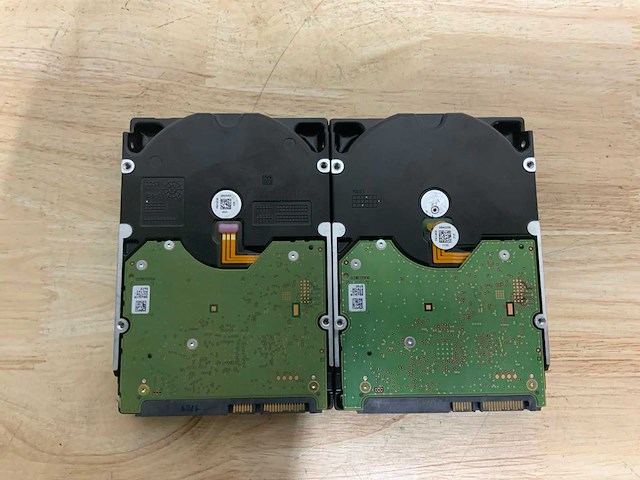 Wd dc hc330 sata interne hdd 10tb (2x) - afbeelding 3 van  4