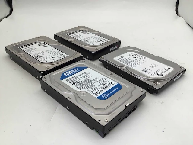 Wd dell seagate 500gb sata interne hardeschijf (4x) - afbeelding 1 van  6