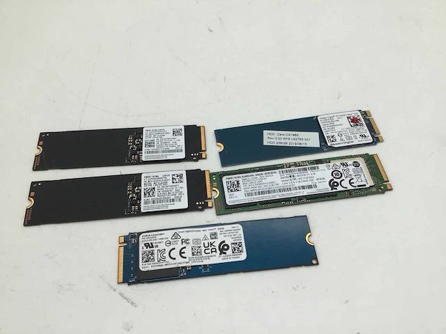 Wd kioxia samsung 256gb nvme m.2 ssd interne hardeschijf (5x) - afbeelding 4 van  4