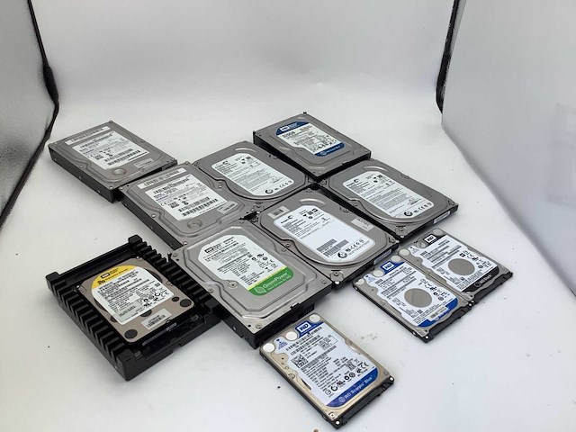 Wd seagate enz. laptop en desktop 2,5 en 3,5 inch interne hardeschijf (11x) - afbeelding 1 van  7