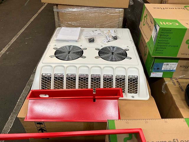 Webasto cc8 + compressor sp20 professioneel airconditioning systeem - afbeelding 17 van  20