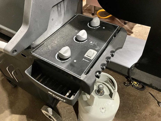 Weber - 320 - barbecue - afbeelding 3 van  6