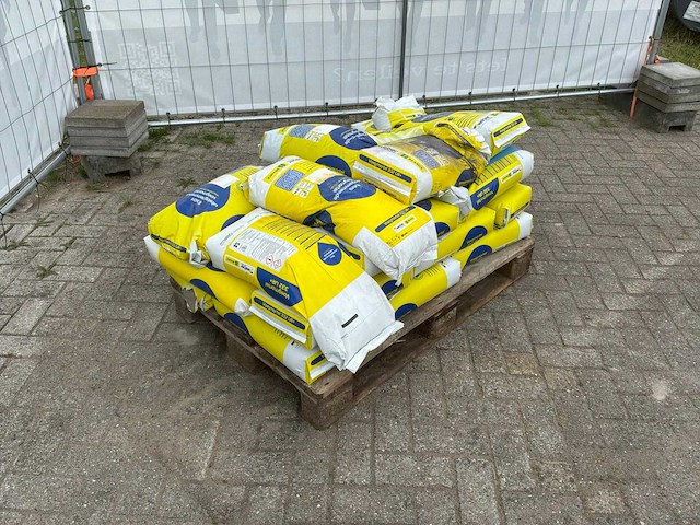 Weber - 332 ur+ - voegmortel - afbeelding 1 van  5