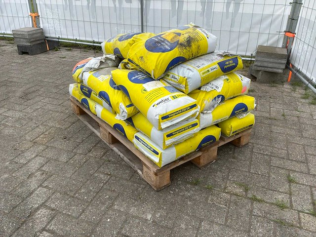 Weber - 332 ur+ - voegmortel - afbeelding 2 van  6