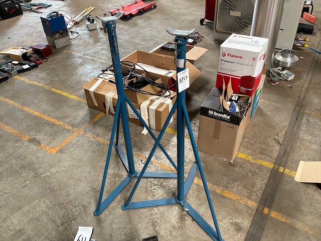 Weber 1,5 t assteun (2x) - afbeelding 1 van  4