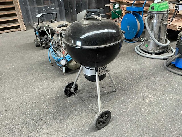 Weber barbecue - afbeelding 1 van  5