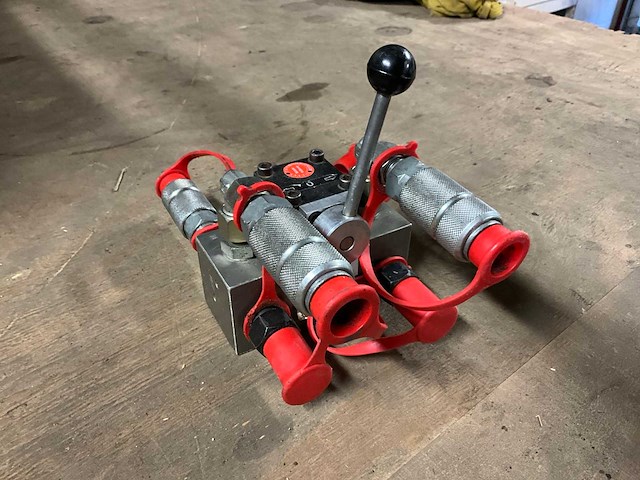 Weber hydraulik hydraulisch verdeelblok - afbeelding 3 van  3