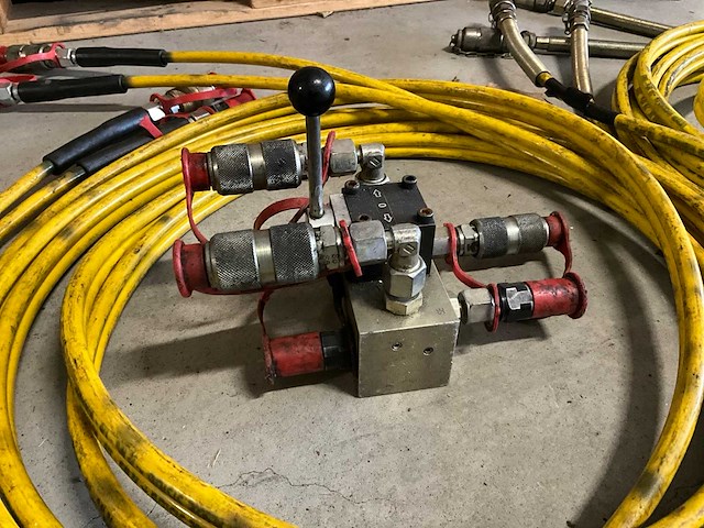 Weber hydraulik hydraulische hogedruk slangenset met verdeelblok - afbeelding 2 van  7