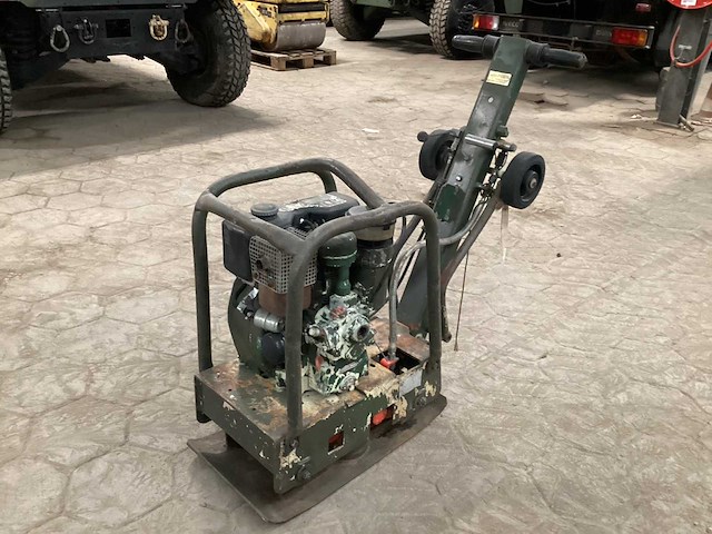 Weber rc 48-2 trilplaat - afbeelding 1 van  8