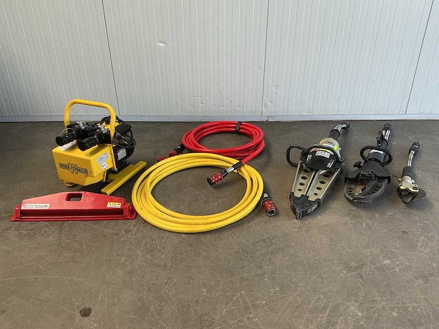 Weber rescue persmachine/redgereedschap brandweermateriaal - afbeelding 1 van  1