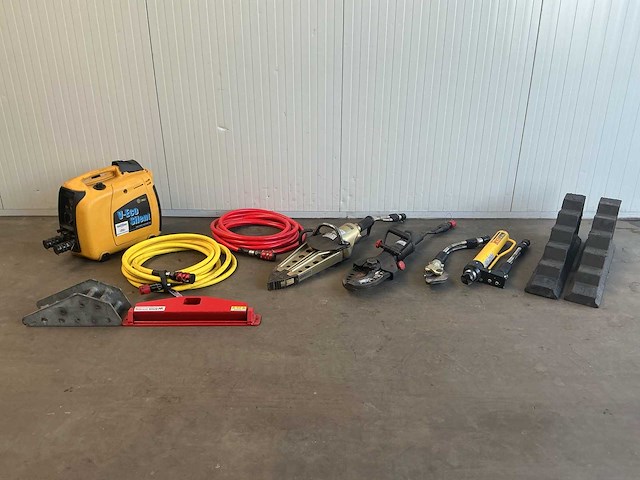 Weber rescue v-ecosilent persmachine/redgereedschap brandweermateriaal - afbeelding 1 van  21