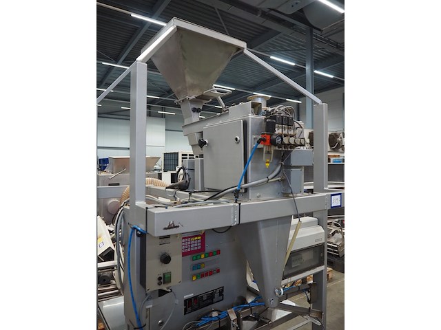 Weber waagenau u. wägeelktronik gmbh - afbeelding 13 van  16