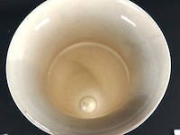 Wedgwood hoge voetvaas - afbeelding 4 van  5