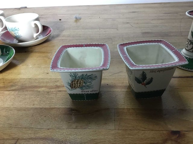 Wedgwood sarahs garden - thee servies - afbeelding 2 van  5