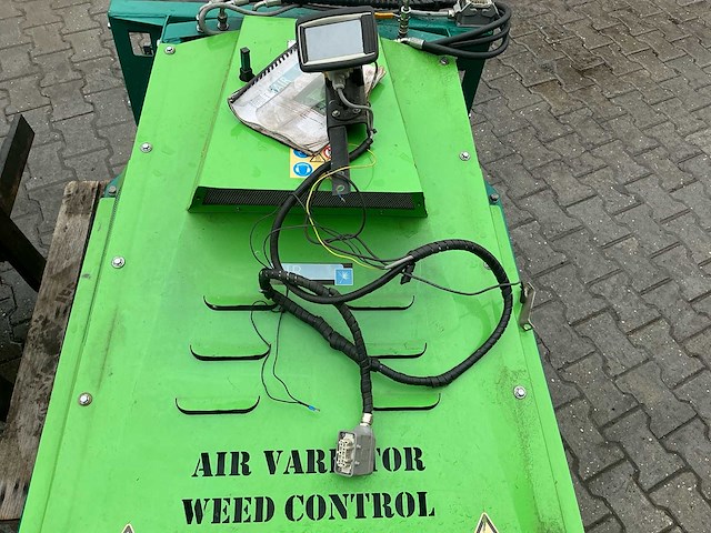 Weed control onkruid hete lucht recycling - afbeelding 16 van  26
