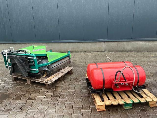 Weed control onkruid hete lucht recycling - afbeelding 20 van  26