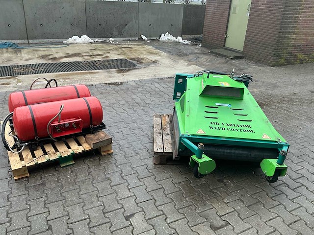 Weed control onkruid hete lucht recycling - afbeelding 23 van  26