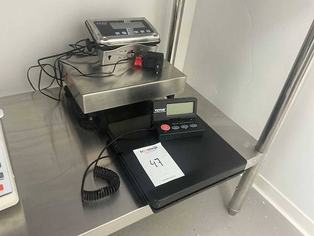 Weegschaal (2x) - afbeelding 1 van  3