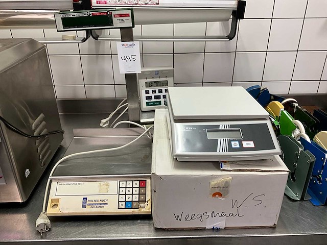 Weegschaal (3x) - afbeelding 1 van  2