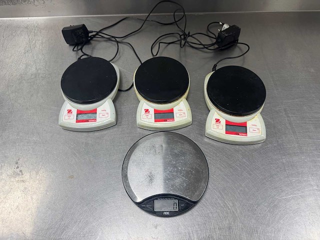 Weegschaal (4x) - afbeelding 1 van  4
