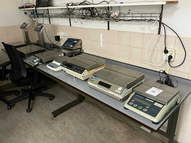 Weegschaal (8x) - afbeelding 1 van  4