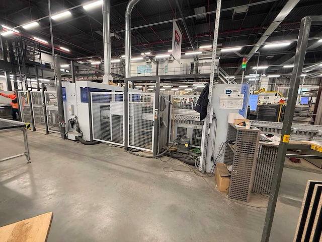 Weeke / optimat - 2008 - bhx 500 - cnc doorvoer bewerkingscentrum 5-zijdig boren & frezen - afbeelding 2 van  16