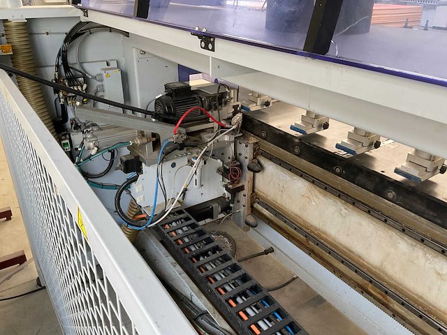 Weeke optimat abd 050 cnc-boor-lijm-deuvelinvoermachine - afbeelding 7 van  10