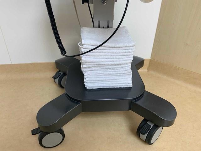 Weelko f-318a hot & cold hammer op trolley - afbeelding 8 van  10