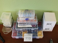 Weerstanden, kabelschoenen en krimpkous in en om organisers. - afbeelding 1 van  2