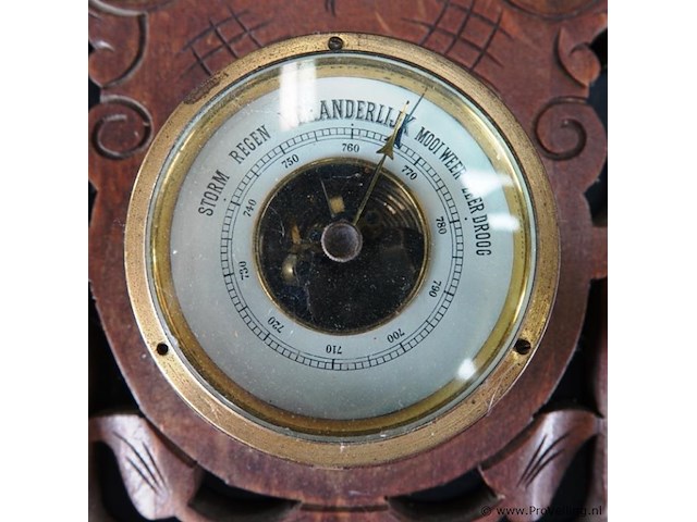 Weerstation in hout gevat - afbeelding 3 van  5