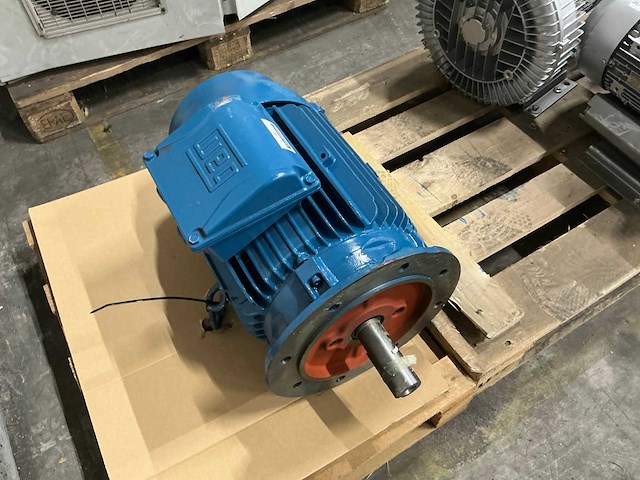 Weg v22 elektromotor - afbeelding 3 van  4