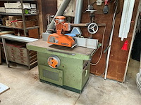 Wegens verhuizing diverse machines voor hout- en metaalbewerking + magazijn inventaris