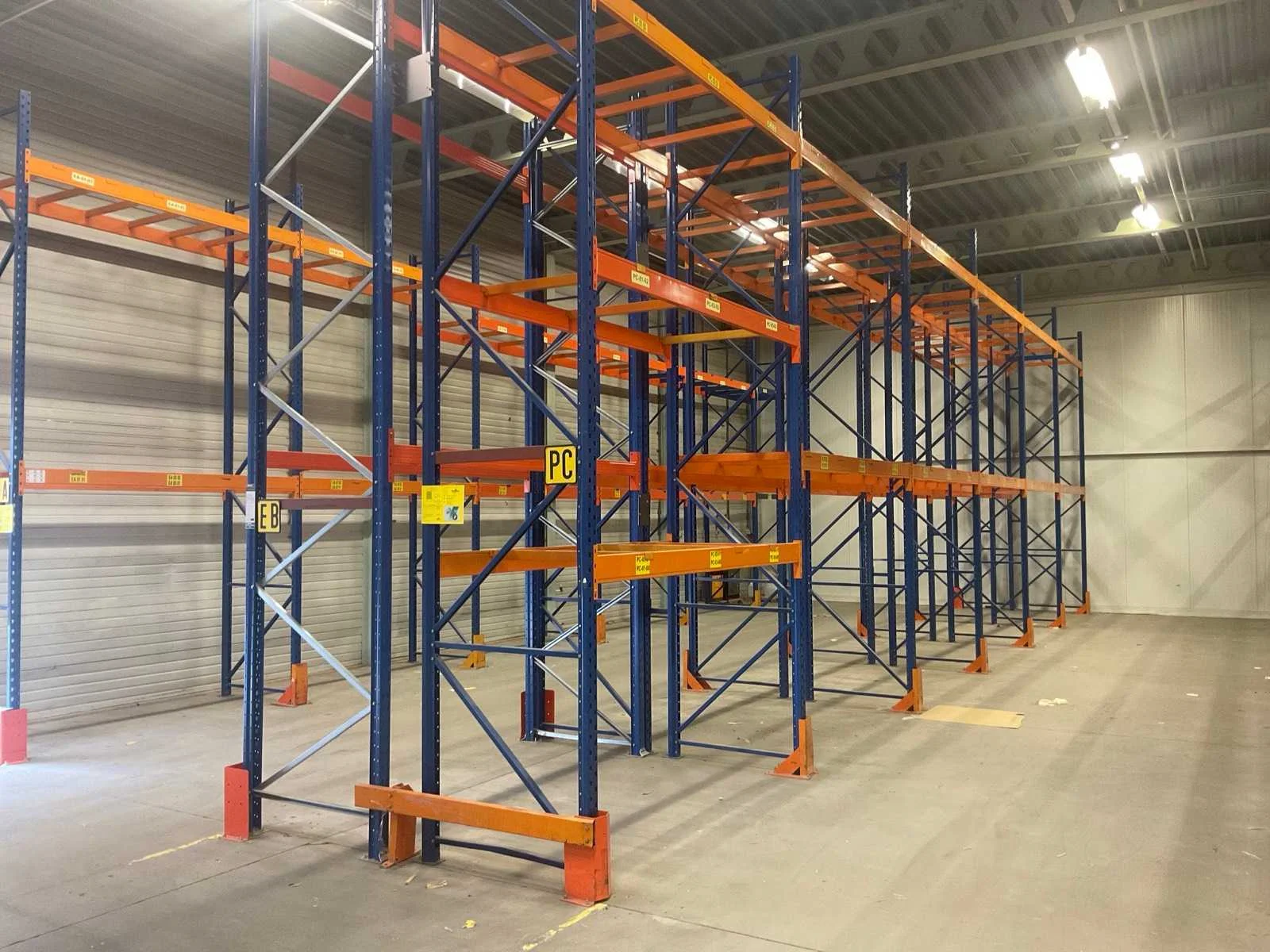 Wegens verhuizing logistiek centrum agu