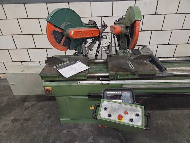 Wegoma - 1989 - sb 16s - afkortcirkelzaagmachine - afbeelding 3 van  14