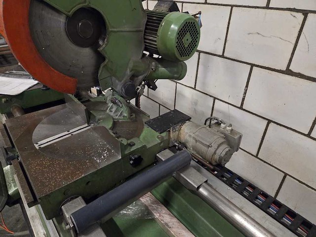 Wegoma - 1989 - sb 16s - afkortcirkelzaagmachine - afbeelding 9 van  14