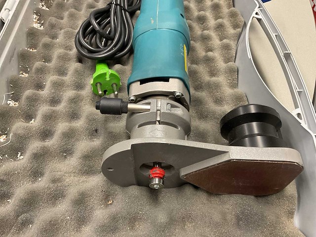 Wegoma dvs-g / kfr 130n kantenfreesmachine met vacuümpomp - afbeelding 6 van  8
