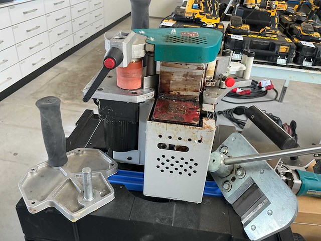 Wegoma porta master pm2000t draagbare kantband aanlijmmachine - afbeelding 4 van  6