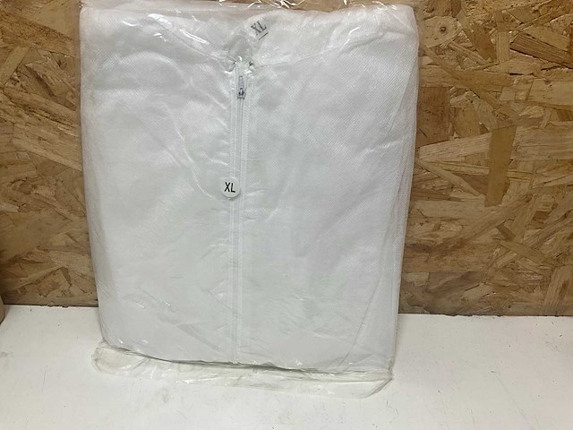 Wegwerpoveral maat xl (20x) - afbeelding 1 van  2