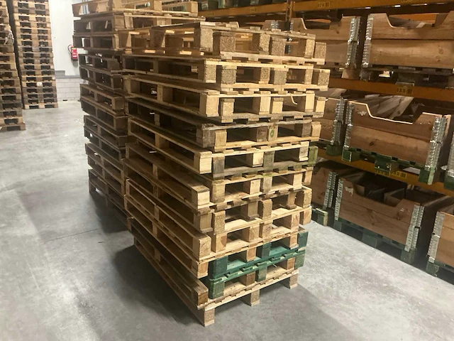 Wegwerppallet diverse (90x) - afbeelding 3 van  4