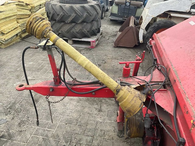 Weidemann veegmachine met hoogkiepbak - afbeelding 11 van  13