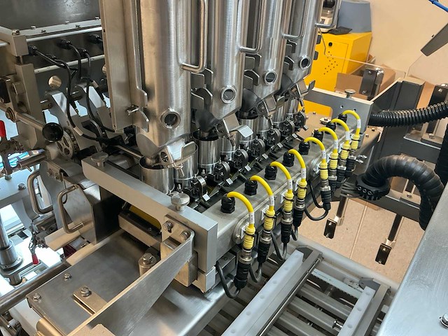 Weighpack - 2022 - juanaroll - automatische cone-vul-, weeg- en sluitmachine - joint vuller - afbeelding 6 van  59