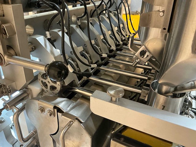 Weighpack - 2022 - juanaroll - automatische cone-vul-, weeg- en sluitmachine - joint vuller - afbeelding 10 van  59