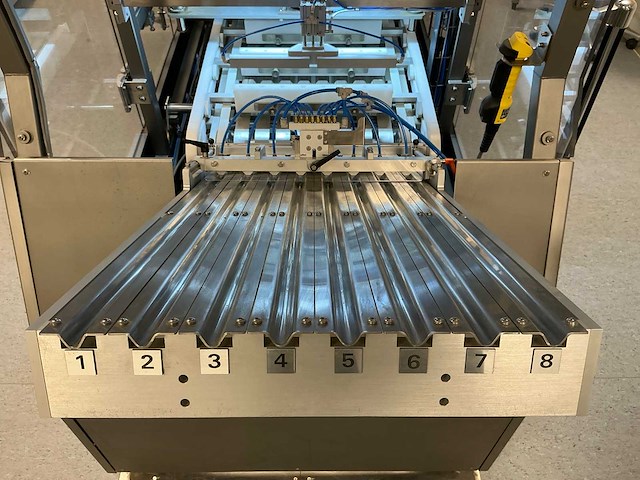 Weighpack - 2022 - juanaroll - automatische cone-vul-, weeg- en sluitmachine - joint vuller - afbeelding 25 van  59