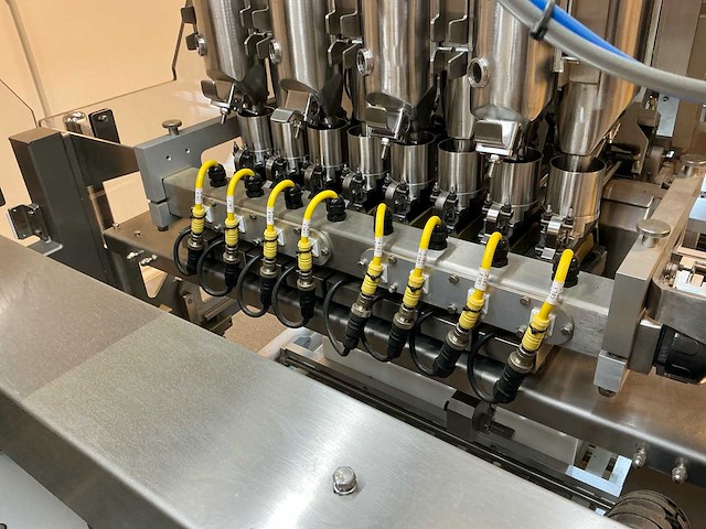 Weighpack - 2022 - juanaroll - automatische cone-vul-, weeg- en sluitmachine - joint vuller - afbeelding 38 van  59