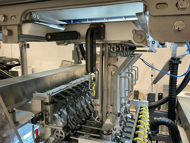 Weighpack - 2022 - juanaroll - automatische cone-vul-, weeg- en sluitmachine - joint vuller - afbeelding 46 van  59