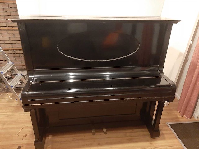 Weihenmeyer&co - piano - afbeelding 1 van  2